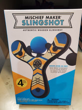 Load image into Gallery viewer, Mischief Maker Slingshot with 4 foam balls.
